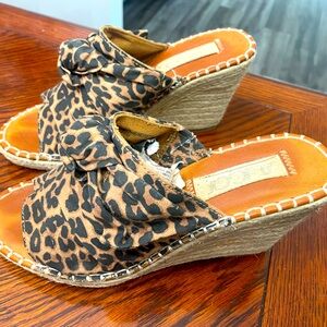 Sugar leopard wedges